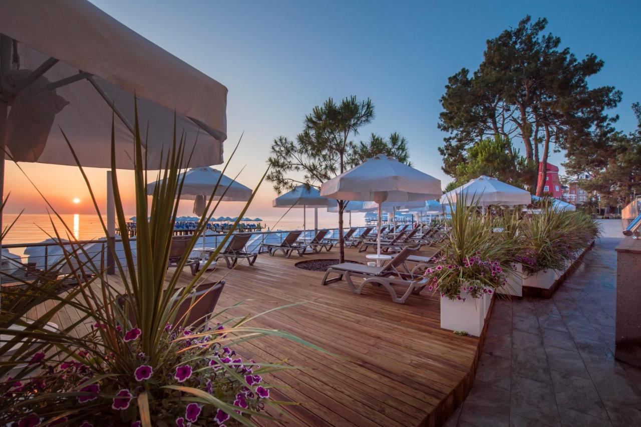 Akra Kemer Bagian luar foto