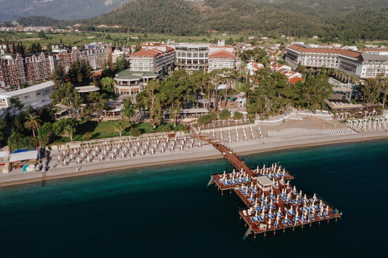 Akra Kemer Bagian luar foto