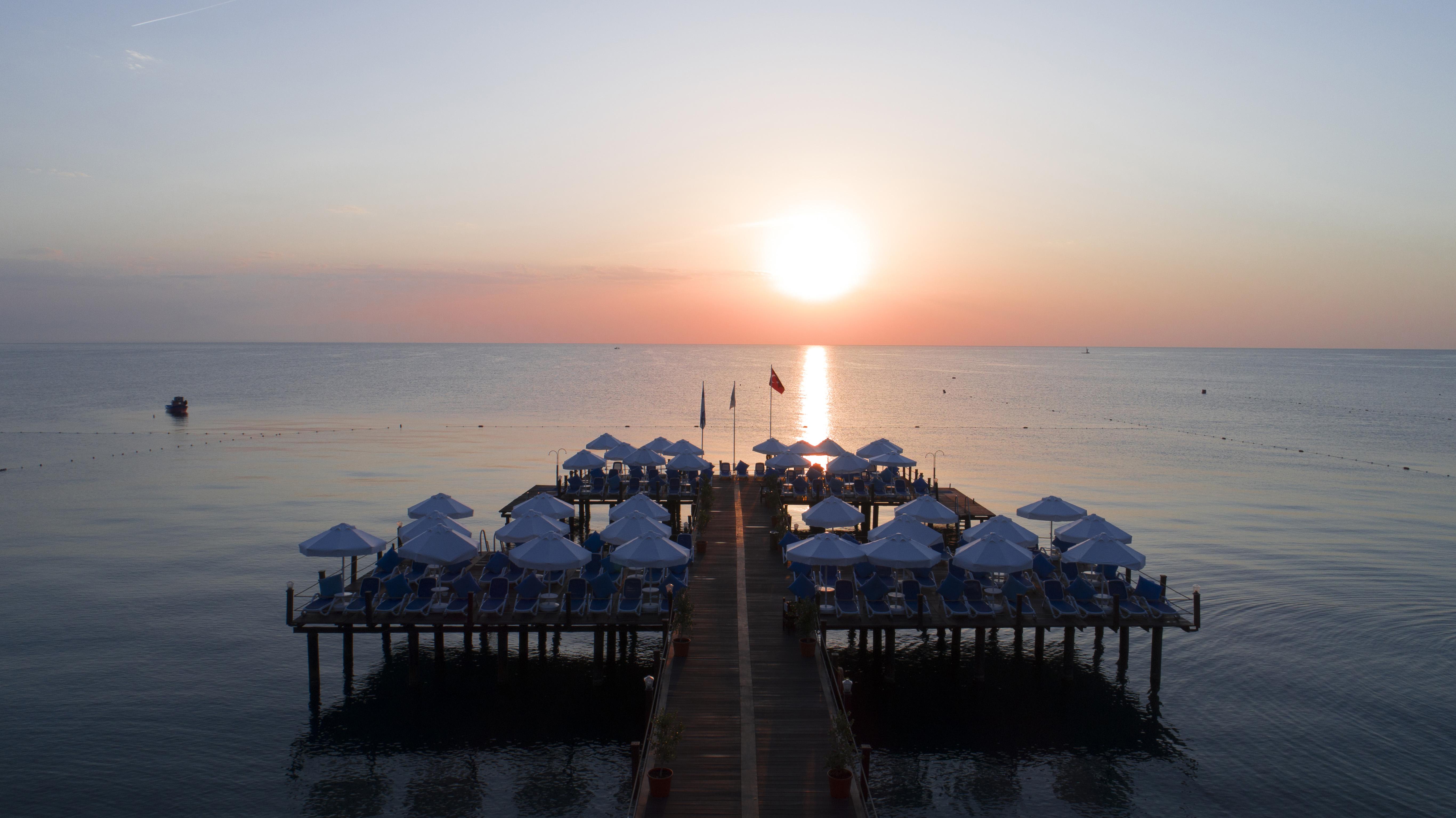 Akra Kemer Bagian luar foto