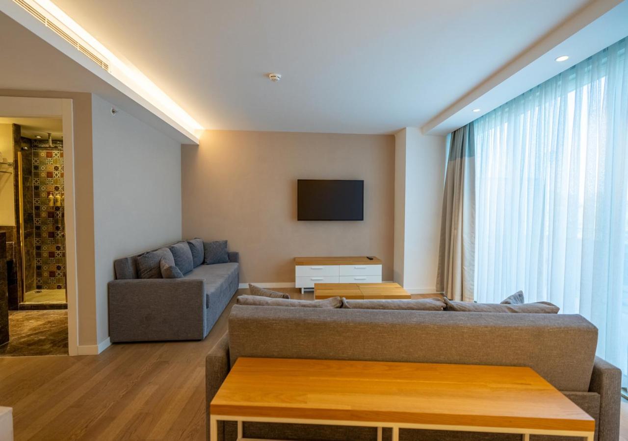Akra Kemer Bagian luar foto